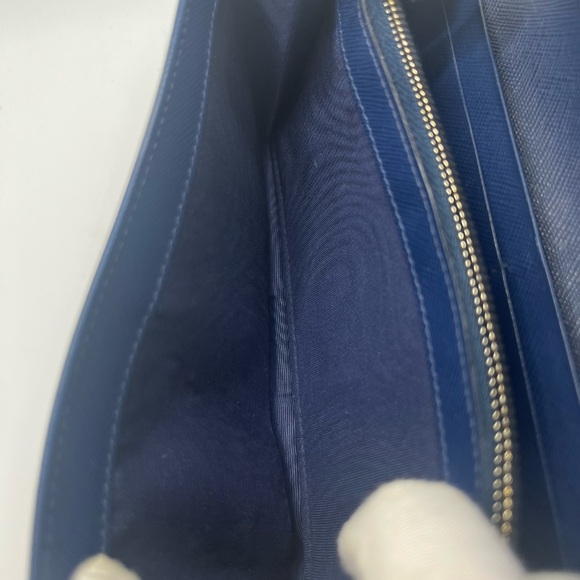 EUC Prada Saffiano Bluette Wallet - Picture 9 of 14